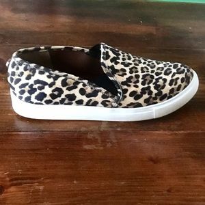 LIKE NEW Steve Madden leopard slide sneakers